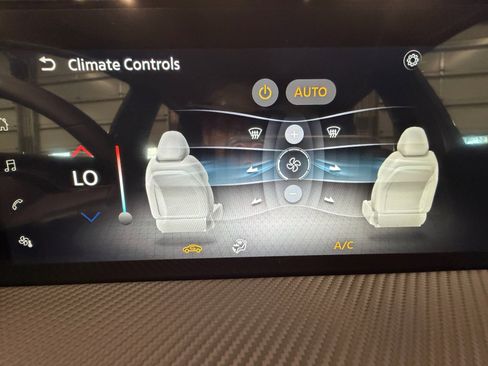 Used 2025 Nissan Kicks SR image 20