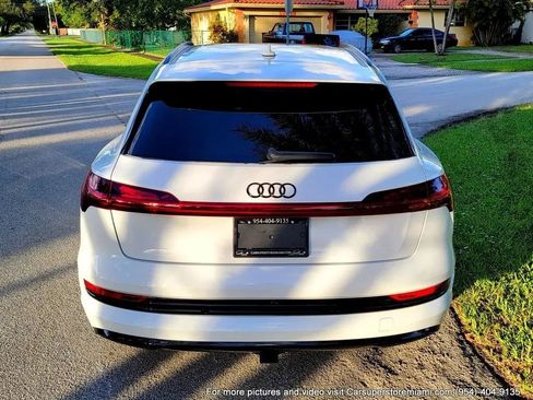 Used 2021 Audi e-tron Premium Plus w/ Premium Plus Package image 13