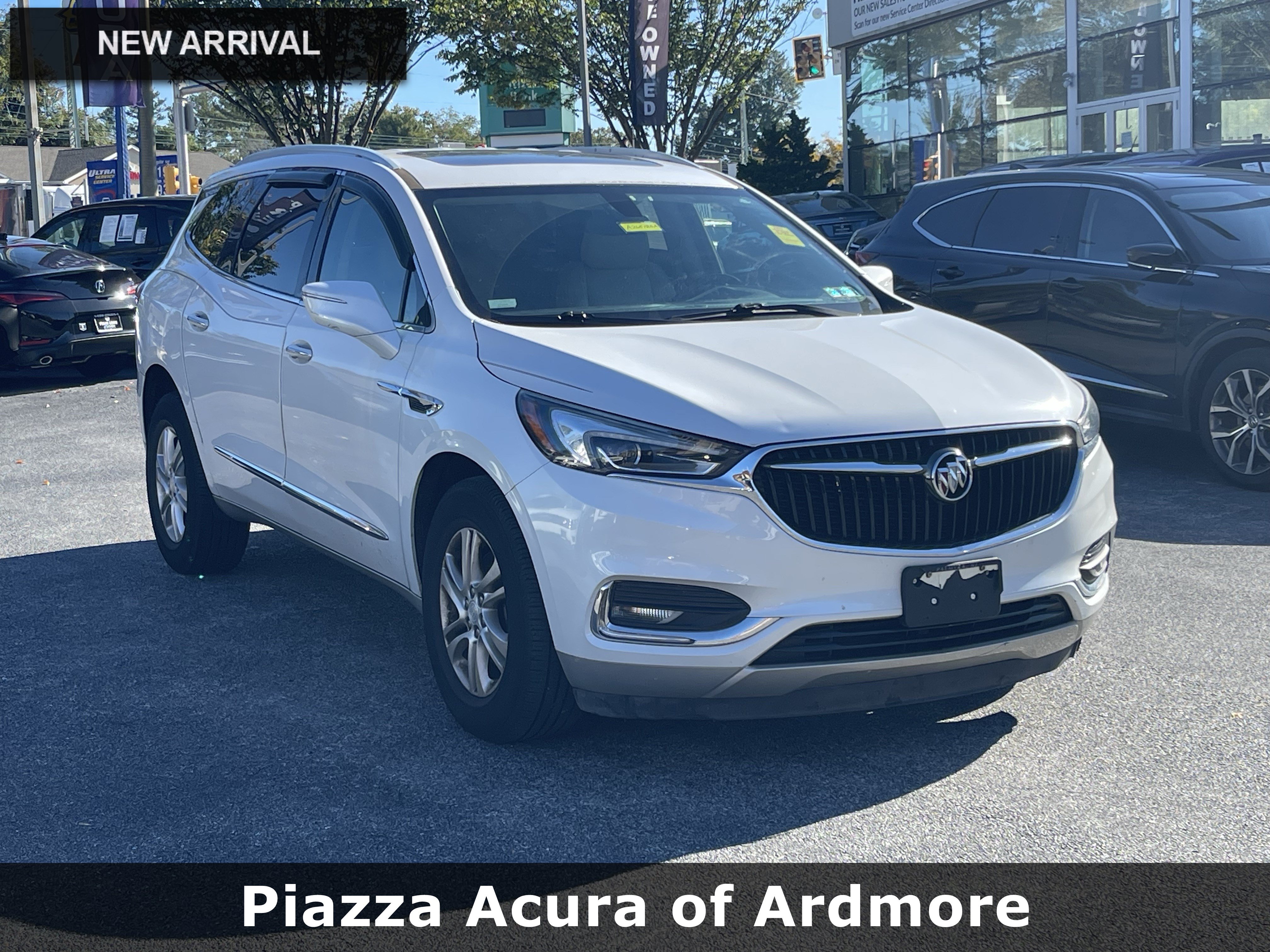 Used 2019 Buick Enclave Essence AWD/4WD image 1
