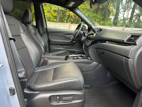 Used 2022 Honda Pilot Black Edition image 10