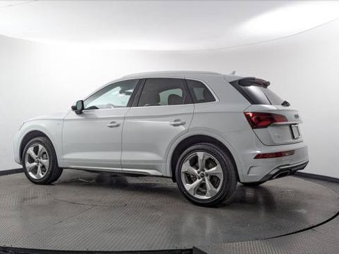 Used 2023 Audi Q5 2.0T Premium Plus w/ Premium Plus Package AWD/4WD image 6
