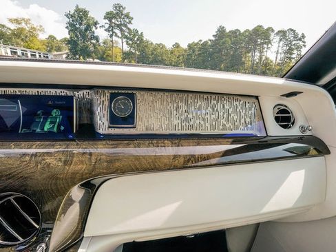 Used 2020 Rolls-Royce Phantom Sedan RWD image 53
