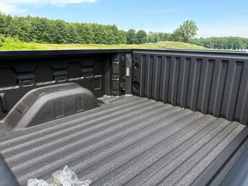 New 2026 Chevrolet Silverado 1500 RST w/ RST Select Package AWD/4WD image 46