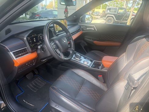 Used 2023 Mitsubishi Outlander SEL 40th Anniversary AWD/4WD image 5