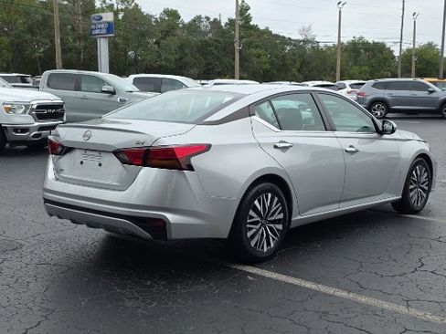 Used 2023 Nissan Altima 2.5 SV image 7