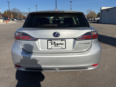 Used 2013 Lexus CT 200h image 4