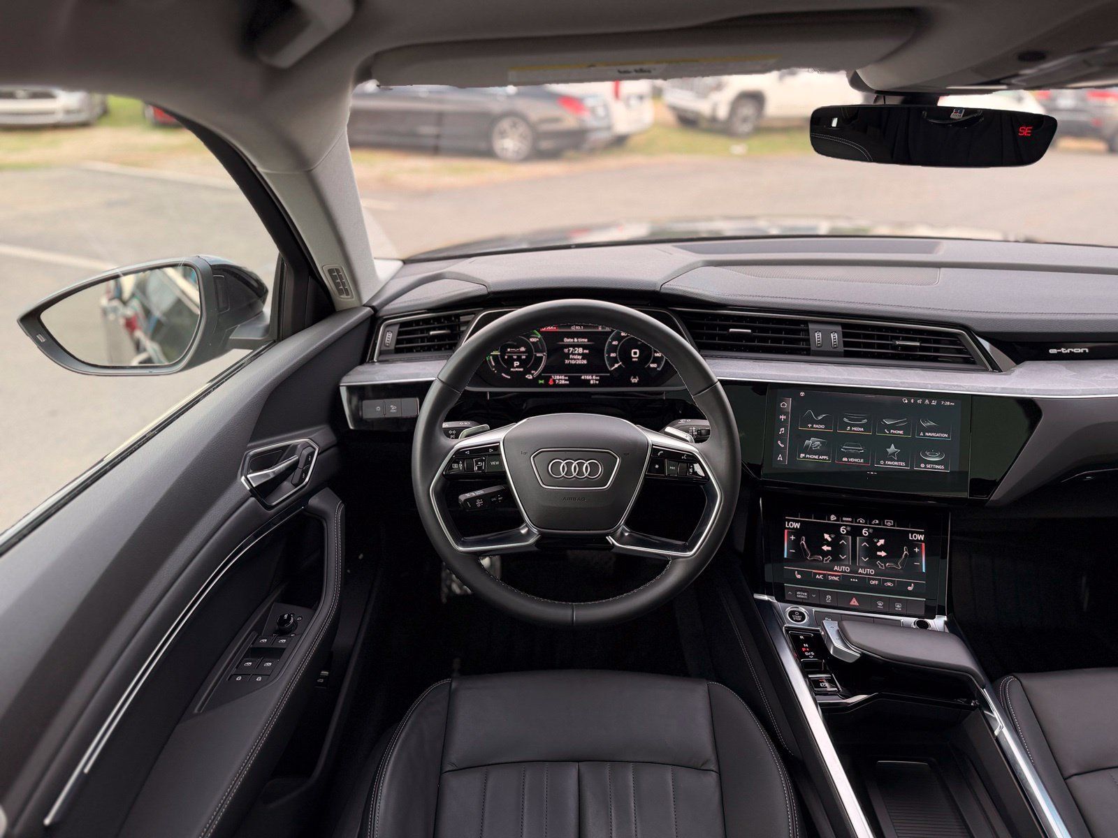 Used 2024 Audi Q8 e-tron Premium AWD/4WD image 35