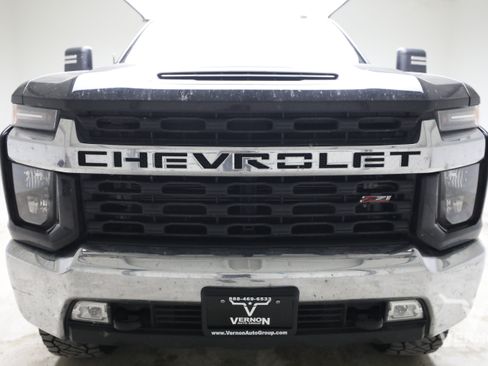 Used 2022 Chevrolet Silverado 2500 LT w/ Convenience Package AWD/4WD image 7