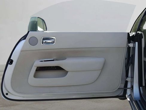 Used 2014 Rolls-Royce Wraith RWD image 7