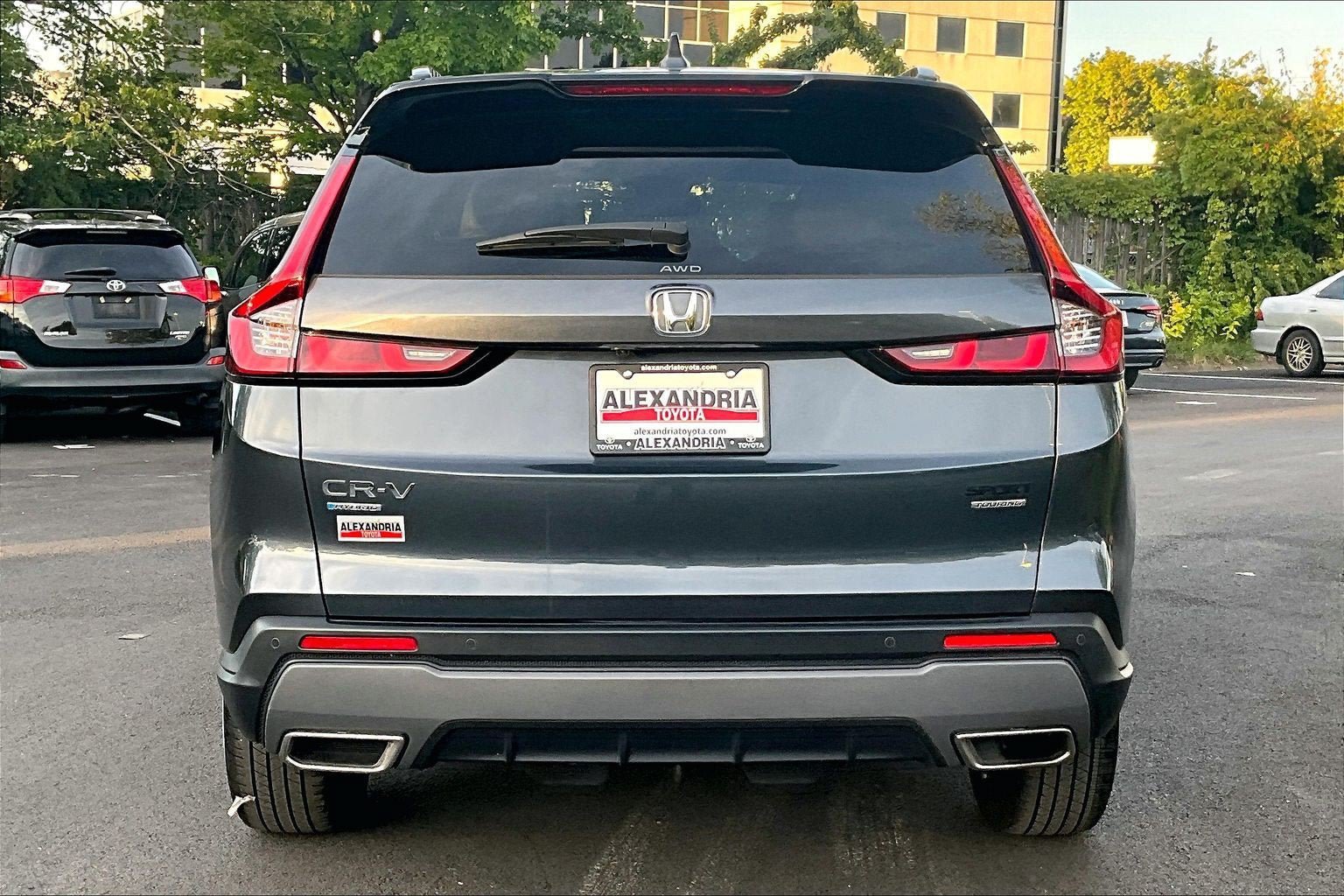 Used 2023 Honda CR-V Sport Touring image 4