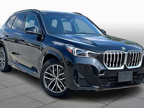 Used 2025 BMW X1 xDrive28i w/ M Sport Package image 2