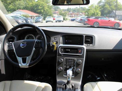Used 2013 Volvo S60 T6 AWD/4WD image 32