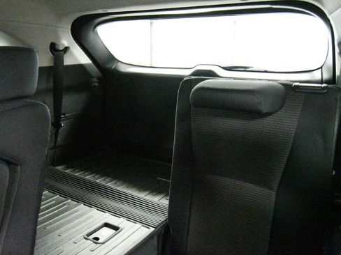 Certified 2023 Toyota Highlander L FWD image 20