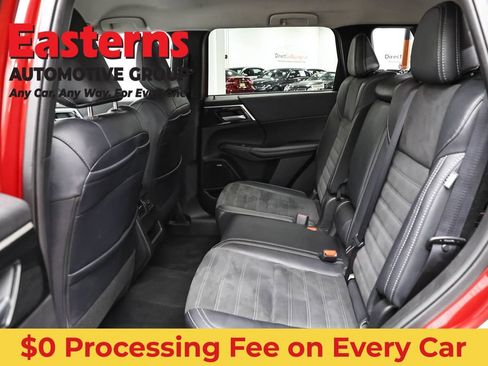 Used 2025 Mitsubishi Outlander SE FWD image 21