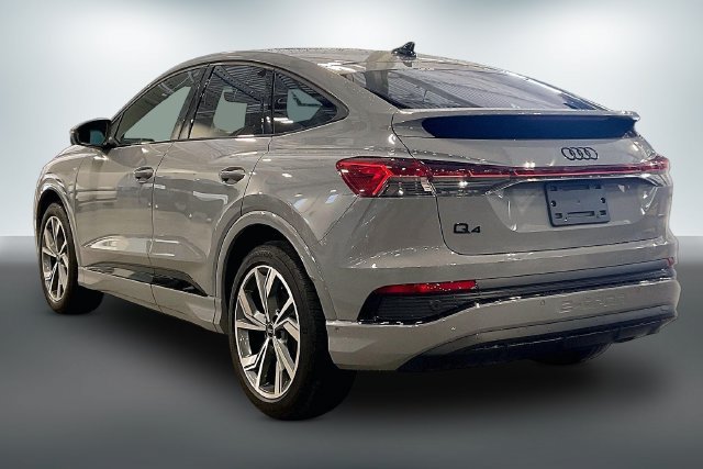 Used 2024 Audi Q4 e-tron Premium Plus AWD/4WD image 12