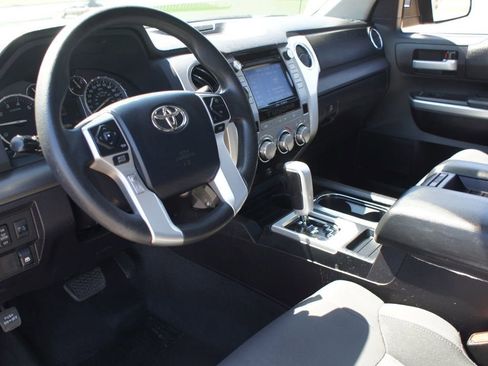 Used 2016 Toyota Tundra SR5 w/ SR5 Upgrade Package RWD image 13