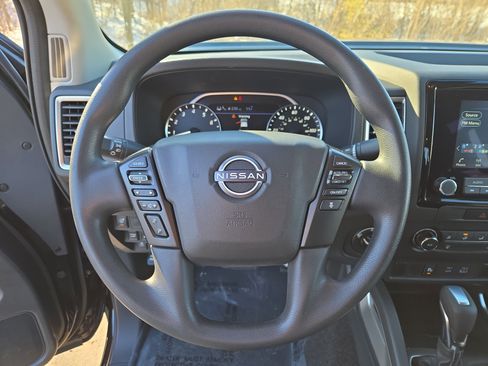 Certified 2023 Nissan Frontier SV w/ Technology Package image 17