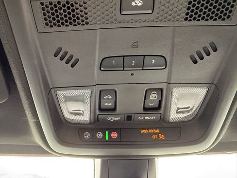Used 2021 Cadillac XT5 Premium Luxury w/ LPO, Floor Liner Package AWD/4WD image 41