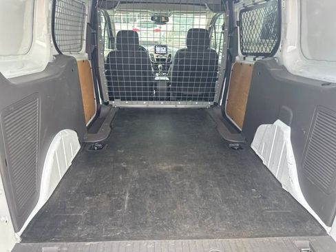 Used 2020 Ford Transit Connect XLT image 21