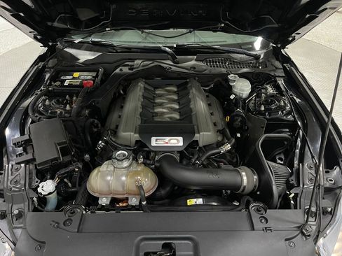 Used 2015 Ford Mustang GT image 25