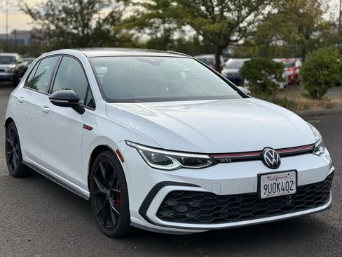 Used 2024 Volkswagen GTI SE FWD image 7