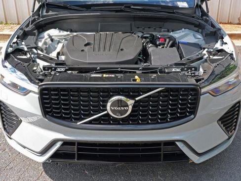 Used 2025 Volvo XC60 B5 Ultra w/ Climate Package PRO AWD/4WD image 8