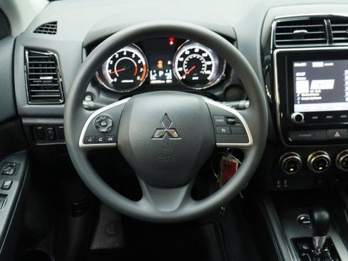 Used 2026 Mitsubishi Outlander Sport AWD image 25