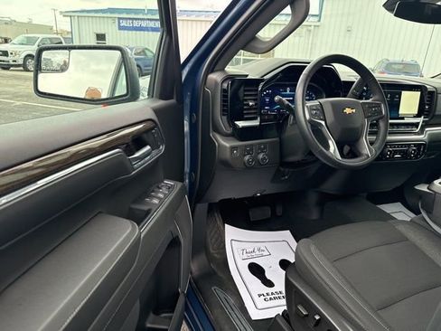 Used 2024 Chevrolet Silverado 1500 LT image 12