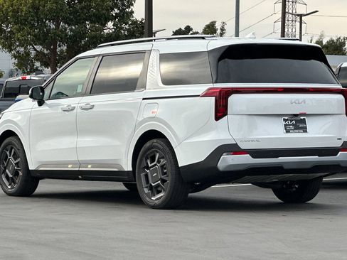 New 2026 Kia Carnival EX image 6