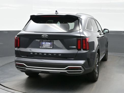 Used 2021 Kia Sorento S image 5