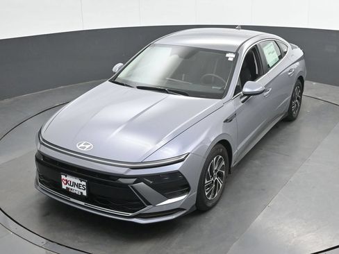 New 2026 Hyundai Sonata Blue FWD image 34