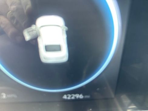 Used 2024 Hyundai Elantra SEL w/ Convenience Package image 13