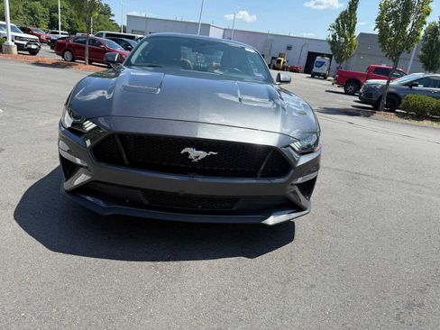 Used 2019 Ford Mustang GT Premium RWD image 3