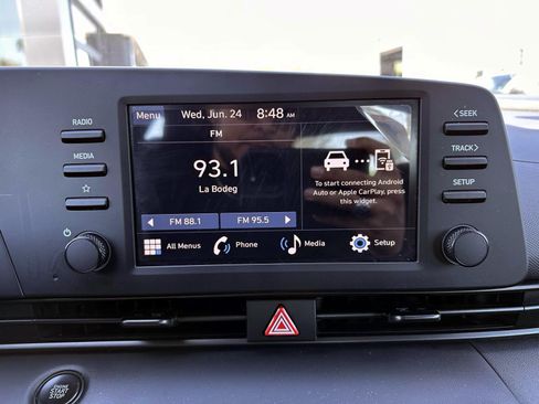 Used 2025 Hyundai Elantra Sport FWD image 21