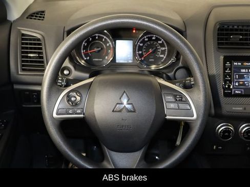 Used 2025 Mitsubishi Outlander Sport ES AWD/4WD image 7