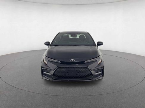 Used 2026 Toyota Corolla SE FWD image 2