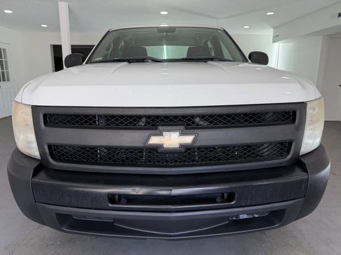 Used 2011 Chevrolet Silverado 1500 W/T image 12