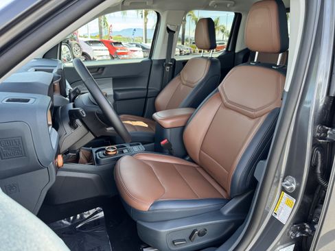 Used 2024 Ford Maverick Lariat image 16