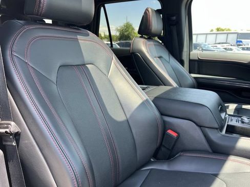 Certified 2024 Ford Expedition Limited AWD/4WD image 32