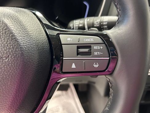 Used 2023 Honda Pilot Touring image 13