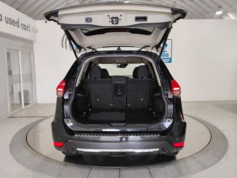 Used 2019 Nissan Rogue SV image 63