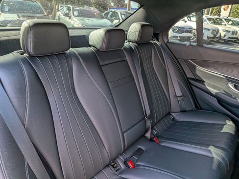 Used 2021 Mercedes-Benz E 350 4MATIC Sedan image 16