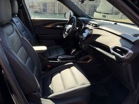 Used 2021 Chevrolet TrailBlazer ACTIV w/ Convenience Package image 11