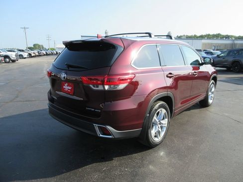 Used 2019 Toyota Highlander Limited AWD/4WD image 6