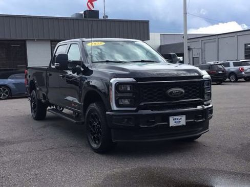 Certified 2025 Ford F350 Lariat w/ Lariat Ultimate Package image 3