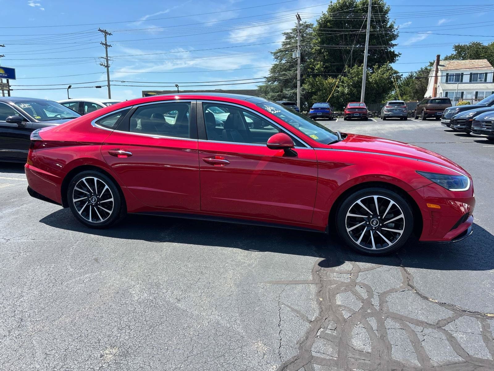 Used 2021 Hyundai Sonata Limited w/ Winter Weather Package FWD image 6