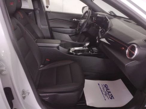 Used 2024 Chevrolet Trax RS w/ Sunroof Package image 31