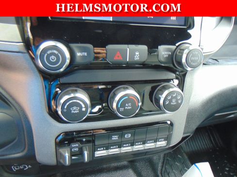 New 2026 RAM 3500 Tradesman AWD/4WD image 39