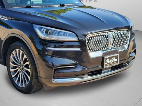 Used 2022 Lincoln Aviator Reserve w/ Elements Package Plus RWD image 42