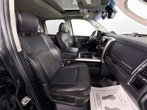 Used 2017 RAM 1500 Laramie w/ Convenience Group image 28